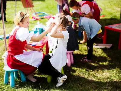 Animacja zabaw dla dzieci - Park Atrakcji Oktoberfest - Organizacja Imprez, Pikników, Festynów