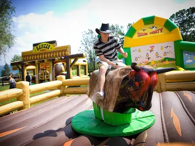 Byk Rodeo Zagroda - Park Atrakcji Country Zagroda - Organizacja Imprez, Pikników, Festynów