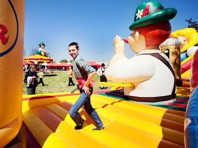 Equalizer Bawarczyk - Park Atrakcji Oktoberfest - Organizacja Imprez, Pikników, Festynów