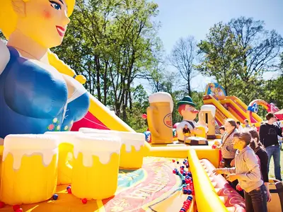 Helga - Park Atrakcji Oktoberfest - Organizacja Imprez, Pikników, Festynów