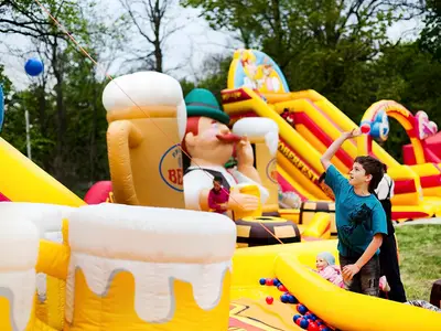 Helga - Park Atrakcji Oktoberfest - Organizacja Imprez, Pikników, Festynów