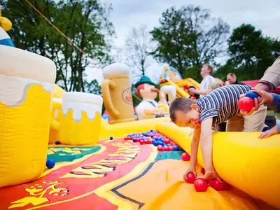 Helga - Park Atrakcji Oktoberfest - Organizacja Imprez, Pikników, Festynów