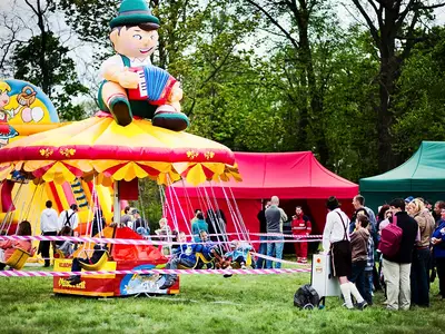 Karuzela - Park Atrakcji Oktoberfest - Organizacja Imprez, Pikników, Festynów