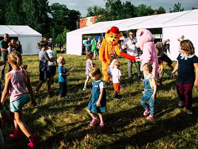 Maskotki Dartuś i Polinka - Profesjonalna organizacja imprez - zdjęcie 1