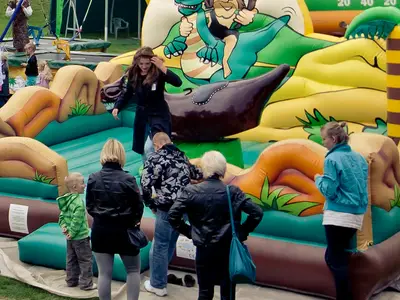 Rodeo Dinozaur - Park Atrakcji Jaskiniowcy - Organizacja Imprez, Pikników, Festynów