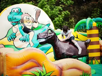 Rodeo Dinozaur - Park Atrakcji Jaskiniowcy - Organizacja Imprez, Pikników, Festynów