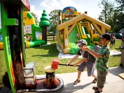 Siłomierz młot - Park Atrakcji Country Zagroda - Organizacja Imprez, Pikników, Festynów