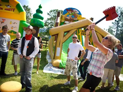 Siłomierz młot - Park Atrakcji Country Zagroda - Organizacja Imprez, Pikników, Festynów