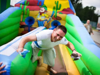 Sprężynująca Lina Alaja - Park Atrakcji Country Alaja - Organizacja Imprez, Pikników, Festynów