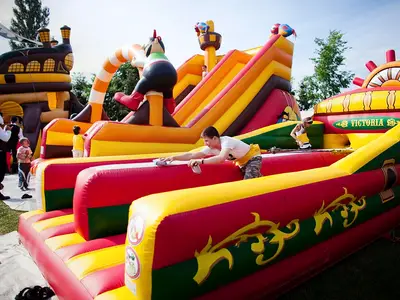 Sprężynująca Lina Pirat - Park Atrakcji Piracki - Organizacja Imprez, Pikników, Festynów