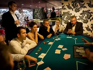 Stół do zabawy w Pokera Texas Hold’em - Organizacja Imprez, Pikników, Festynów