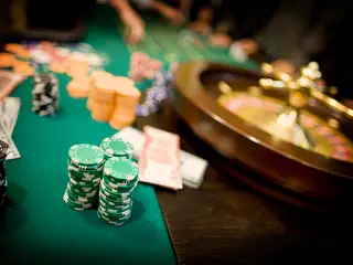 Stół do zabawy w Ruletkę z obsługą krupiera - Organizacja Imprez, Pikników, Festynów