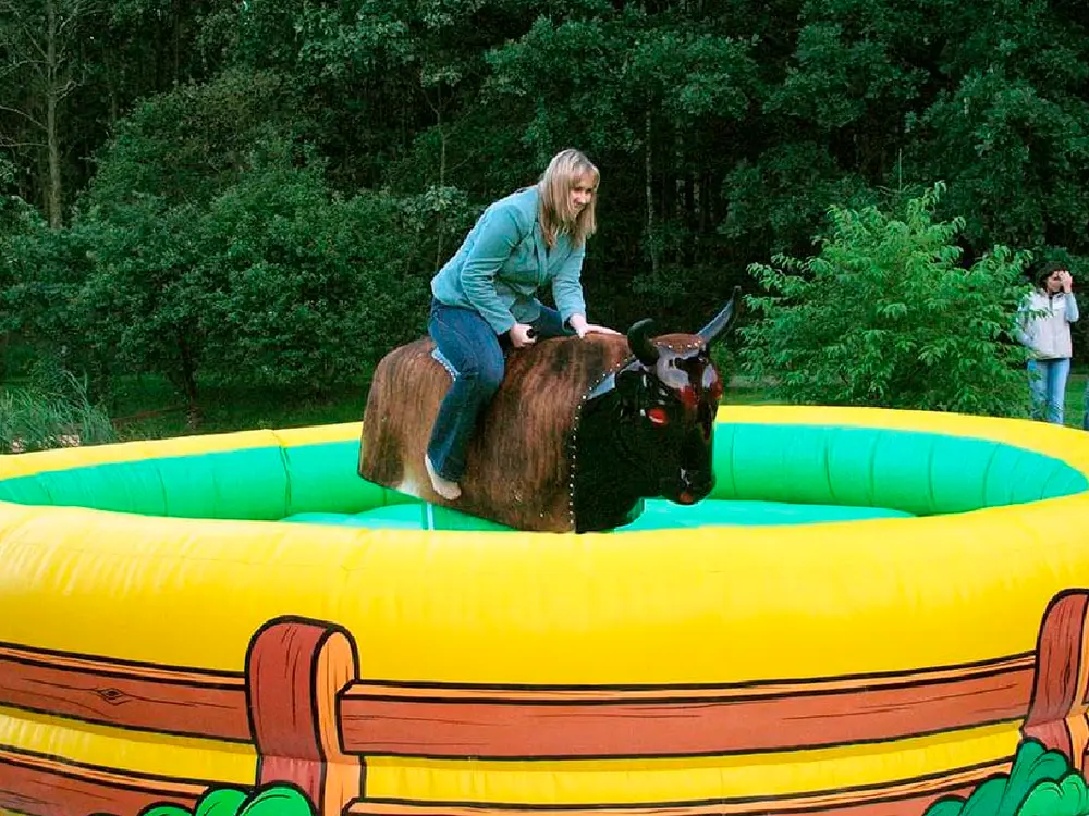 Symulator byka rodeo standard - Organizacja Imprez, Pikników, Festynów