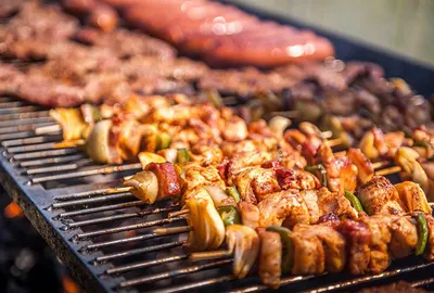 Szaszłyk grillowany - DANIA GRILLOWANE - Organizacja imprez plenerowych, masowych