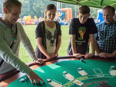 Zabawa w Black Jack'a z obsługą krupiera - Park Atrakcji Las Vegas - Organizacja Imprez, Pikników, Festynów