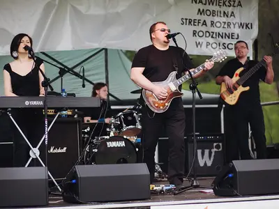 Zespół muzyczny Dekadenc - Profesjonalna organizacja imprez - zdjęcie 2