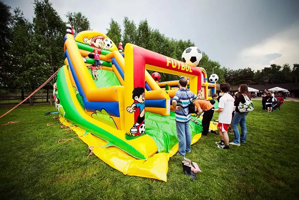 Zjeżdżalnia Futbol - Organizacja Imprez, Pikników, Festynów