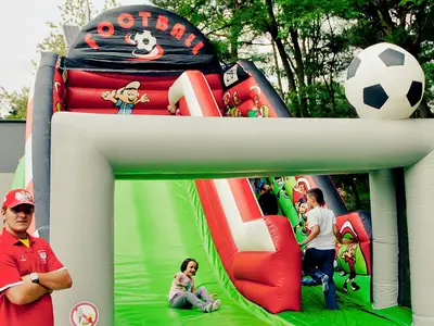 Zjeżdżalnia Piłka Nożna - Park Atrakcji Mega Piłkarski - Organizacja Imprez, Pikników, Festynów