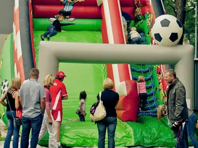 Zjeżdżalnia Piłka Nożna - Park Atrakcji Mega Piłkarski - Organizacja Imprez, Pikników, Festynów