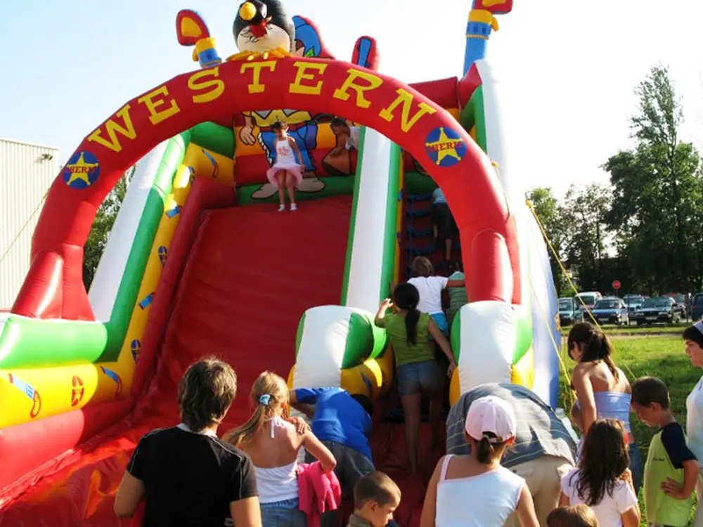 Zjeżdżalnia Western - zdjęcie 4 - Organizacja Imprez, Pikników, Festynów